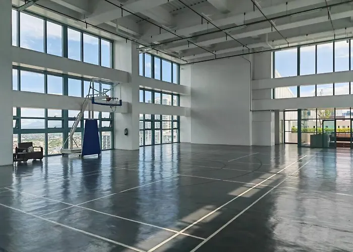 One Uptown 2-bed 1br W/xbox, Netflix In Bgc